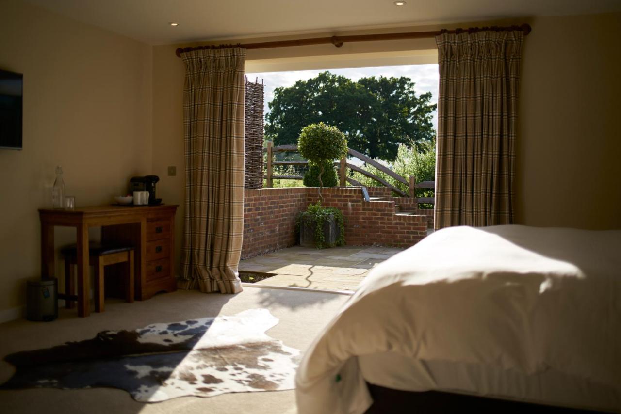The Three Chimneys Country Pub Hotel Biddenden Exterior photo